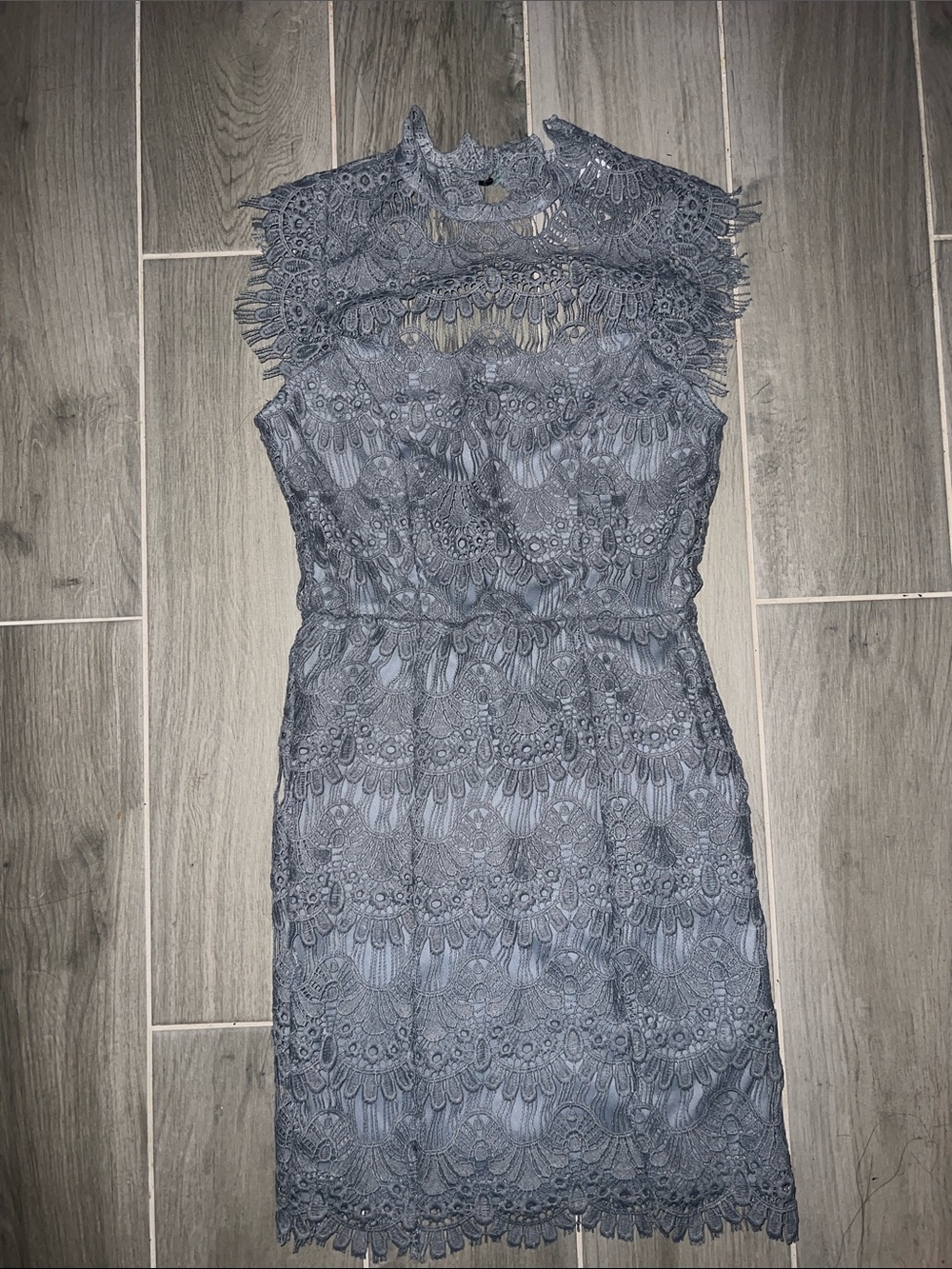 Backless Lace Sheath Dress in Gray